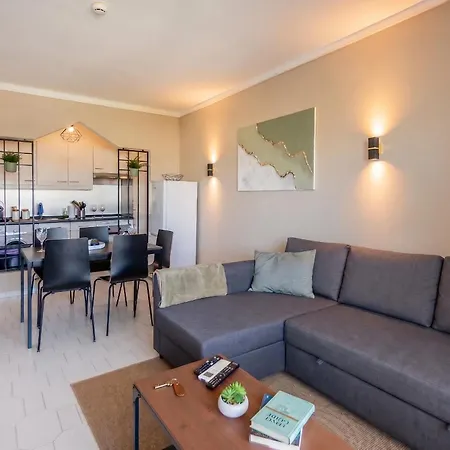 Premium Sea View Flat - 3 Pools, Jacuzzi & Bar * Albufeira