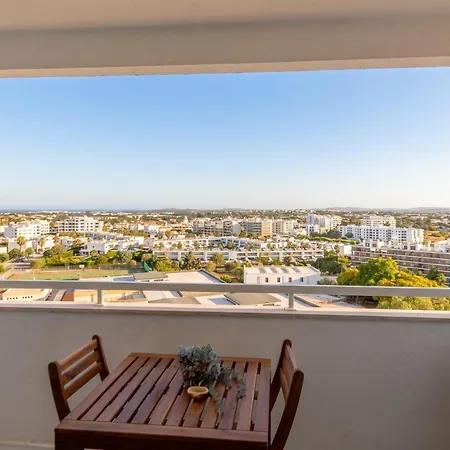 Premium Sea View Flat - 3 Pools, Jacuzzi & Bar *